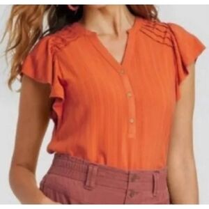 NEW Knox Rose Flutter Sleeve Top